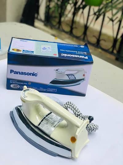 deluxe iron price in Pakistan 