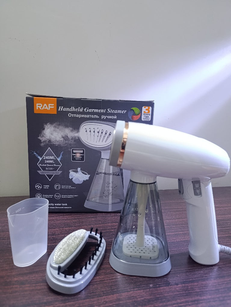 Handy  garment steamer 