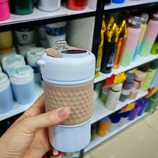 Stylish travel coffee mug 450 ml with Smart display  silicone grip